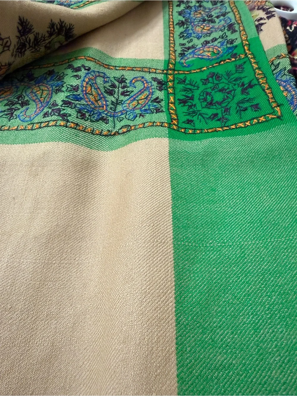 Highly unusual bi-color Shawl, green woven Border Scarf intricate embroidery